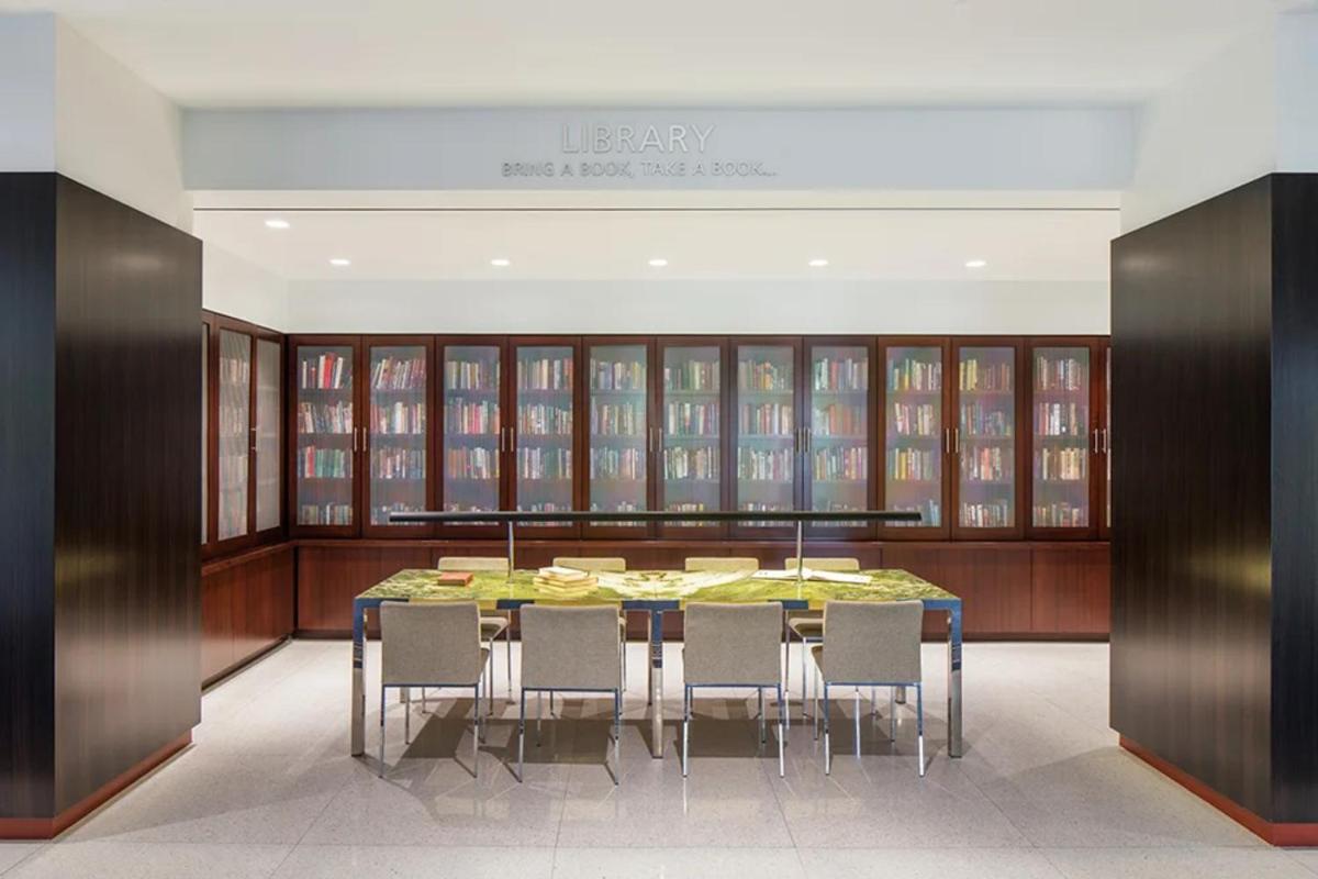 Beautiful 2Br Apartment At Crystal City With Gym Arlington Esterno foto