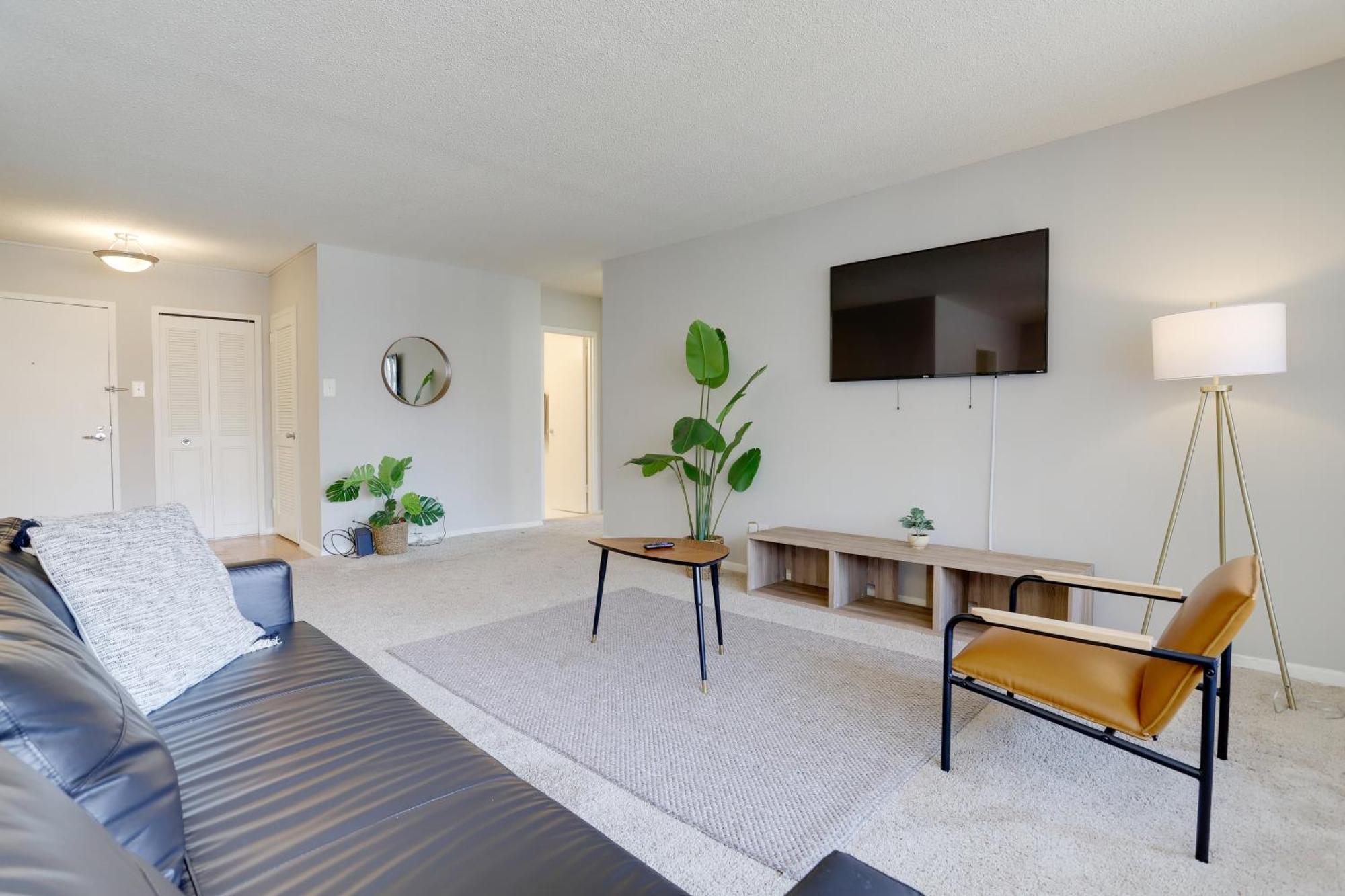 Beautiful 2Br Apartment At Crystal City With Gym Arlington Esterno foto