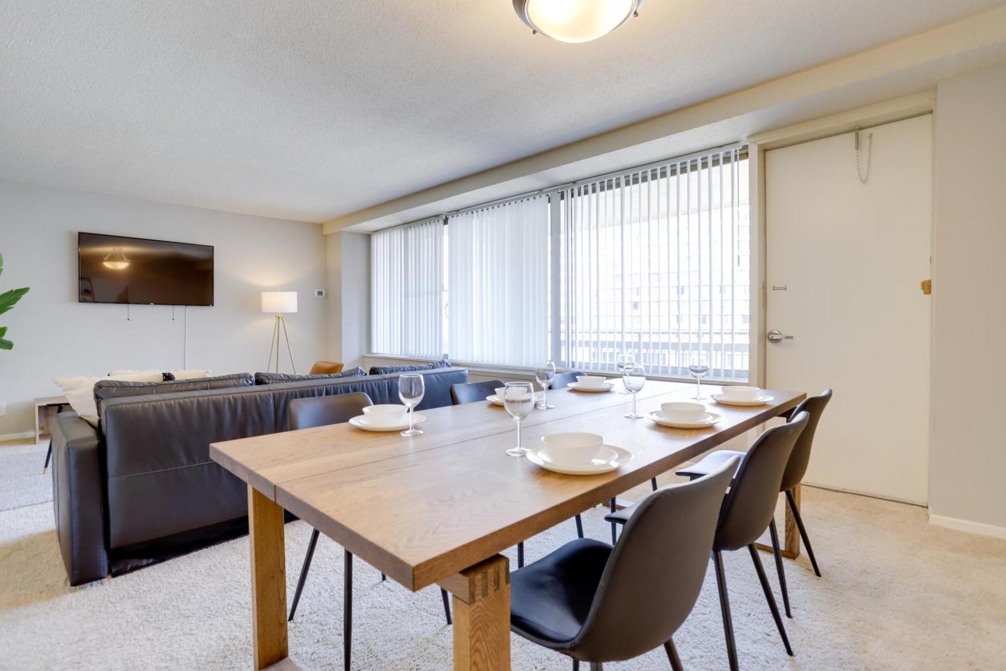 Beautiful 2Br Apartment At Crystal City With Gym Arlington Esterno foto